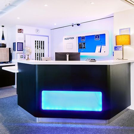 B&B Hotel Wiesbaden-Ost Luaran gambar